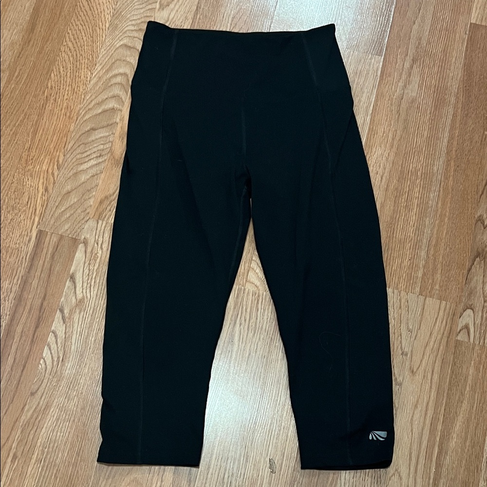 Marika Black Athletic Capris Sz S